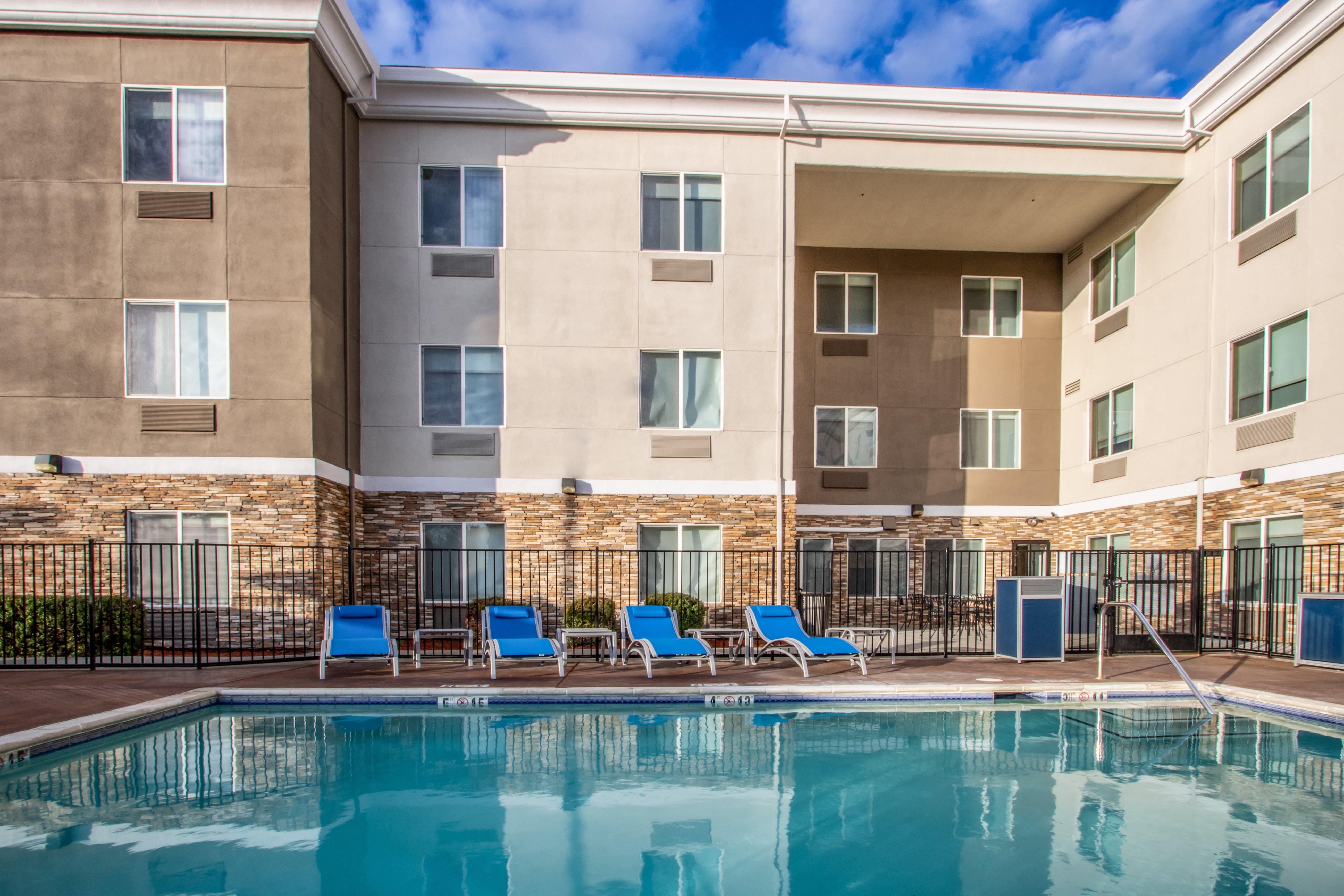 Holiday Inn Express Hotel & Suites Roseville - Galleria Area By Ihg Eksteriør bilde